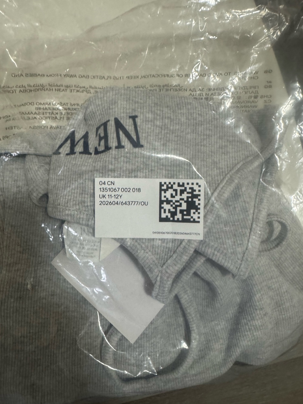H&M 2 Piece set Tank Top and Black Short Set - Picture 3 of 4